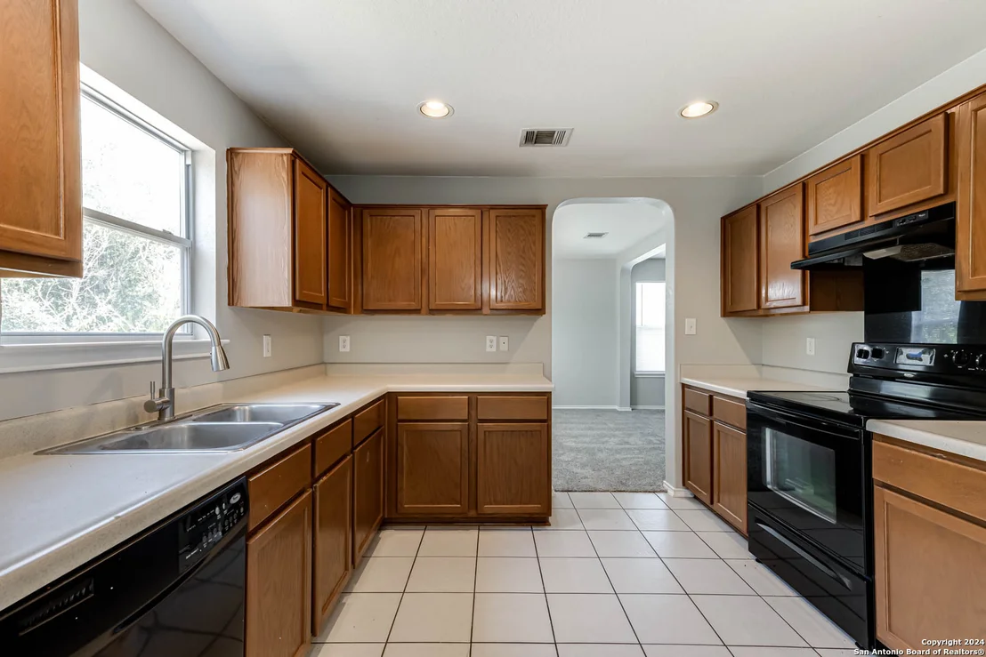 Photo of 1039 DAFFODIL WAY