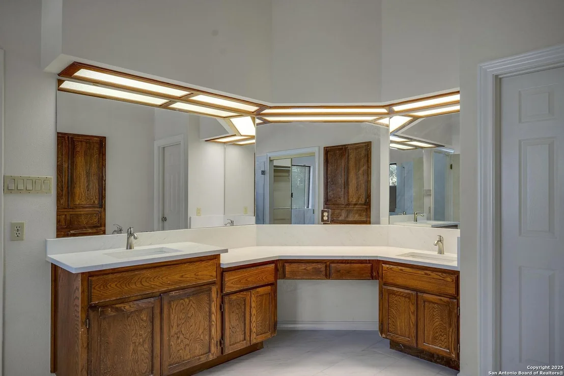 Photo of 1603 Hawks Ridge