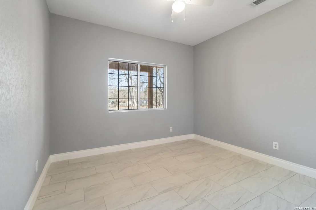 Photo of 3938 New Mathis