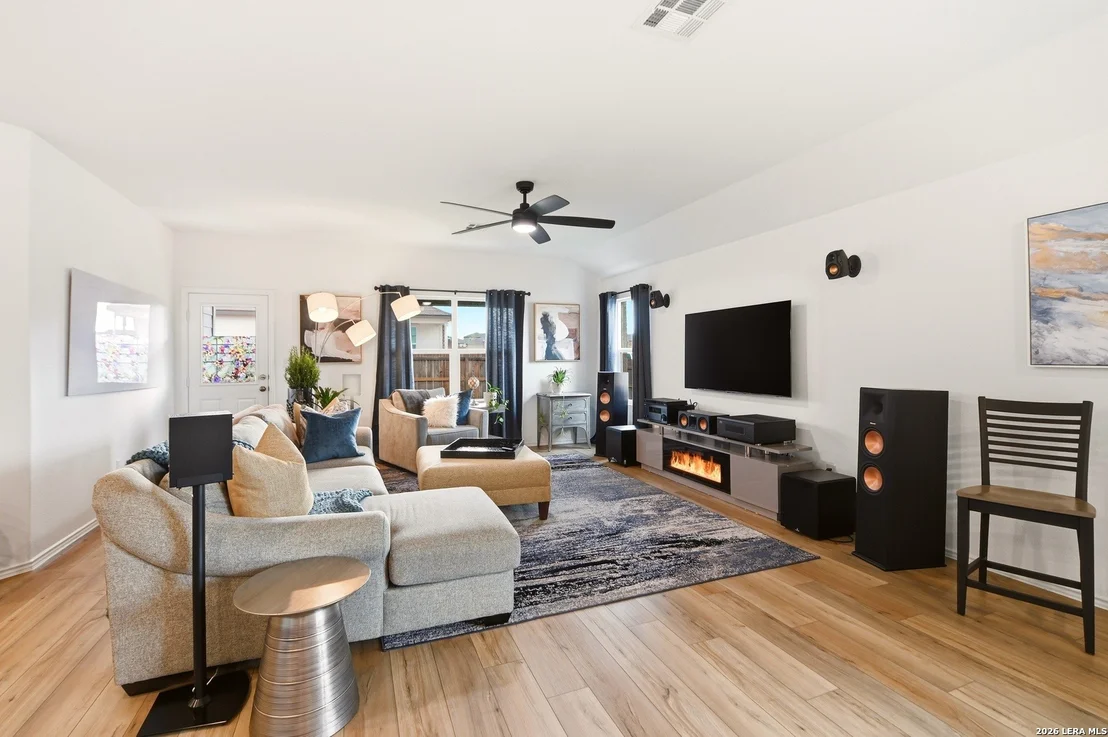 Photo of 304 SONTERRA DR