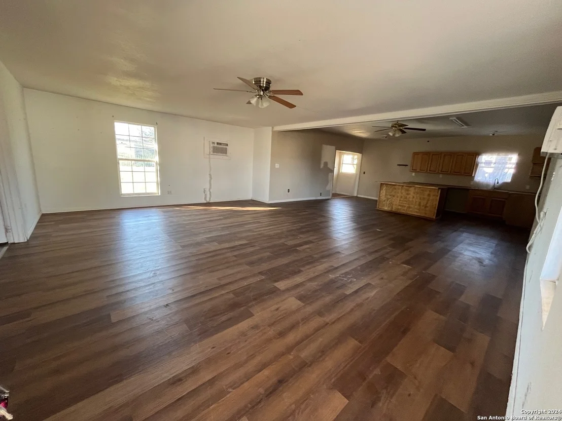 Photo of 218 W White St.