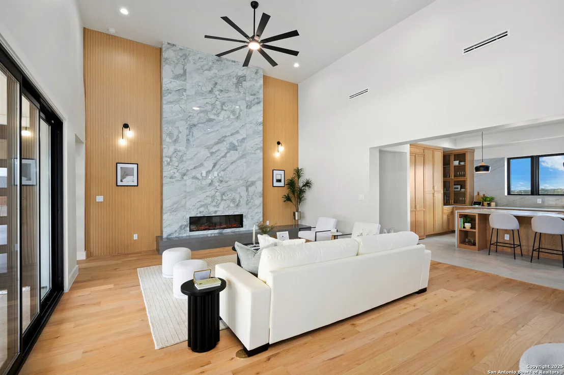 Photo of 9539 Lenox Hill
