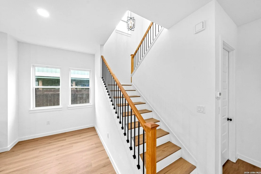 Photo of 110 San Antonio Blvd