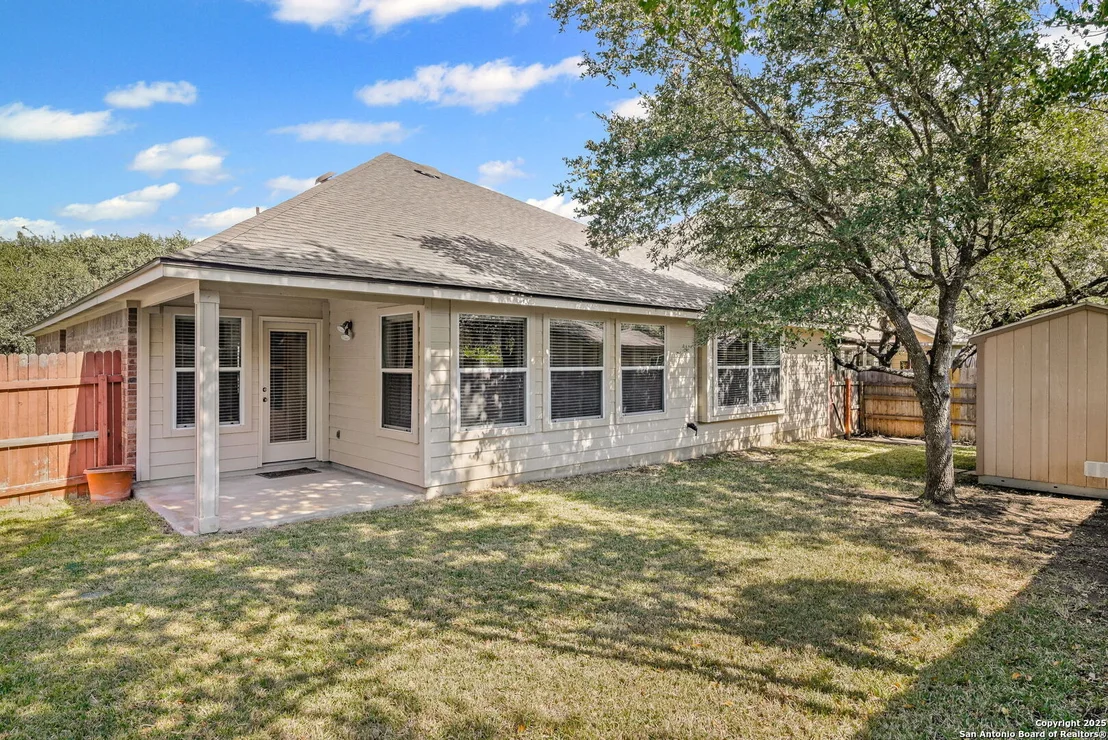 Photo of 9810 Selbourne