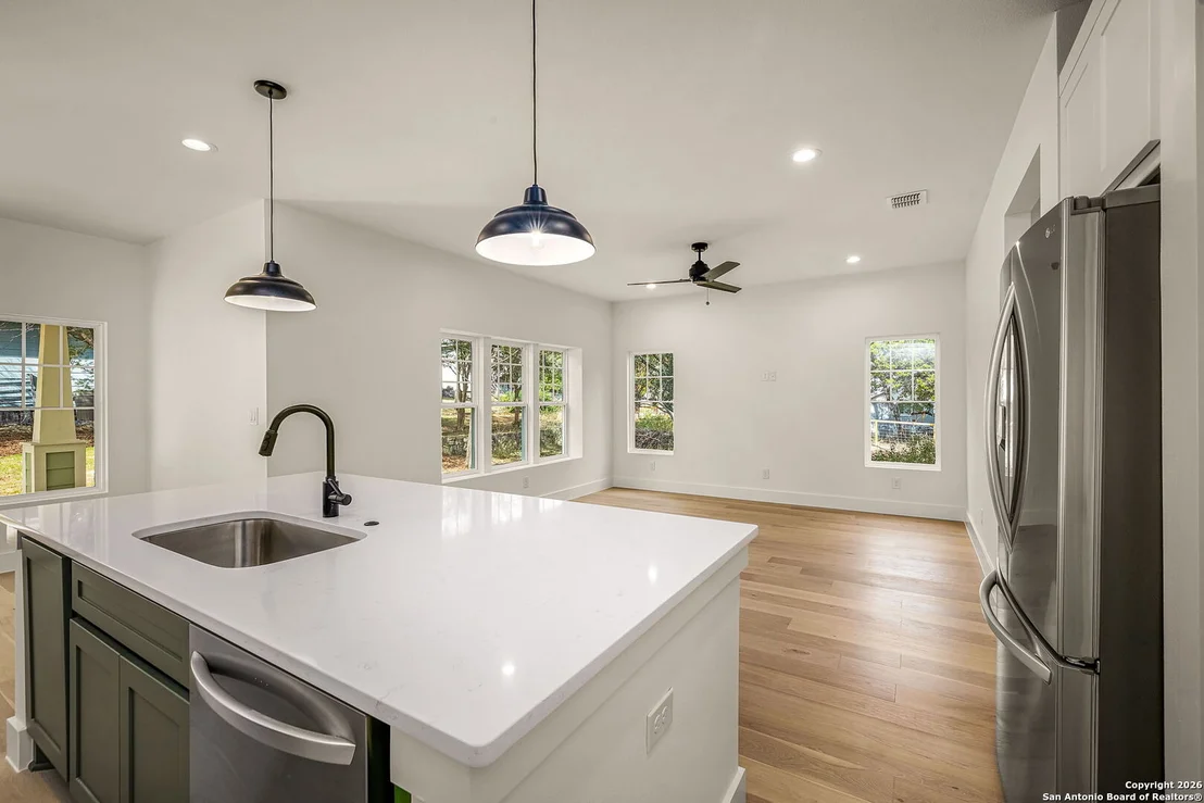 Photo of 1672 Hillcrest Forest
