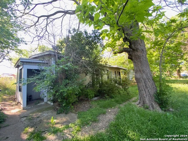 Photo of 908 Evergreen St