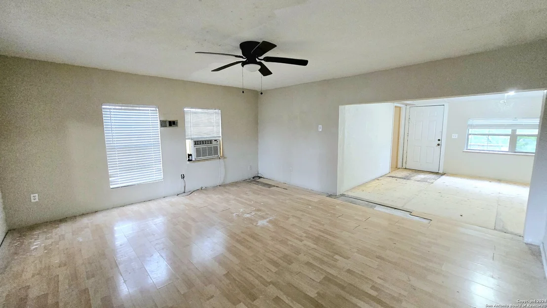 Photo of 374 COUNTY ROAD 574
