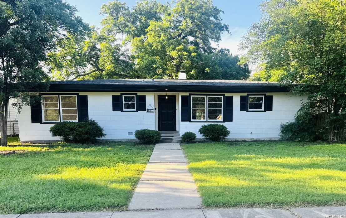 Photo of 841 Laurel St