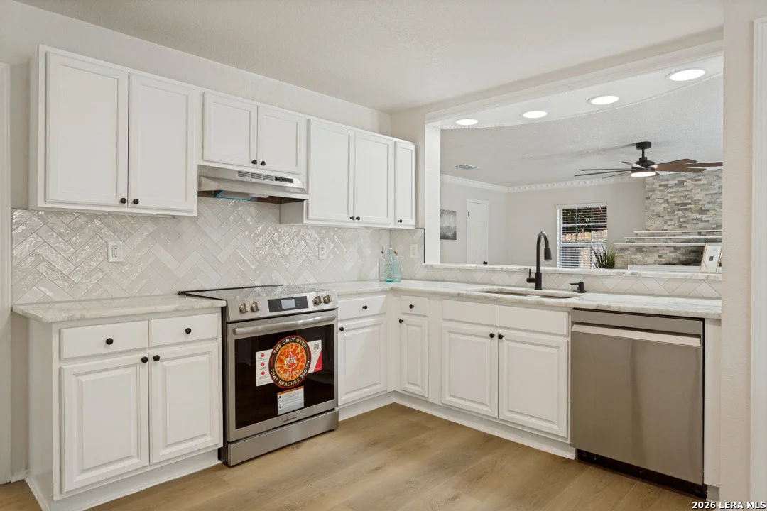 Photo of 8602 Ledgeside