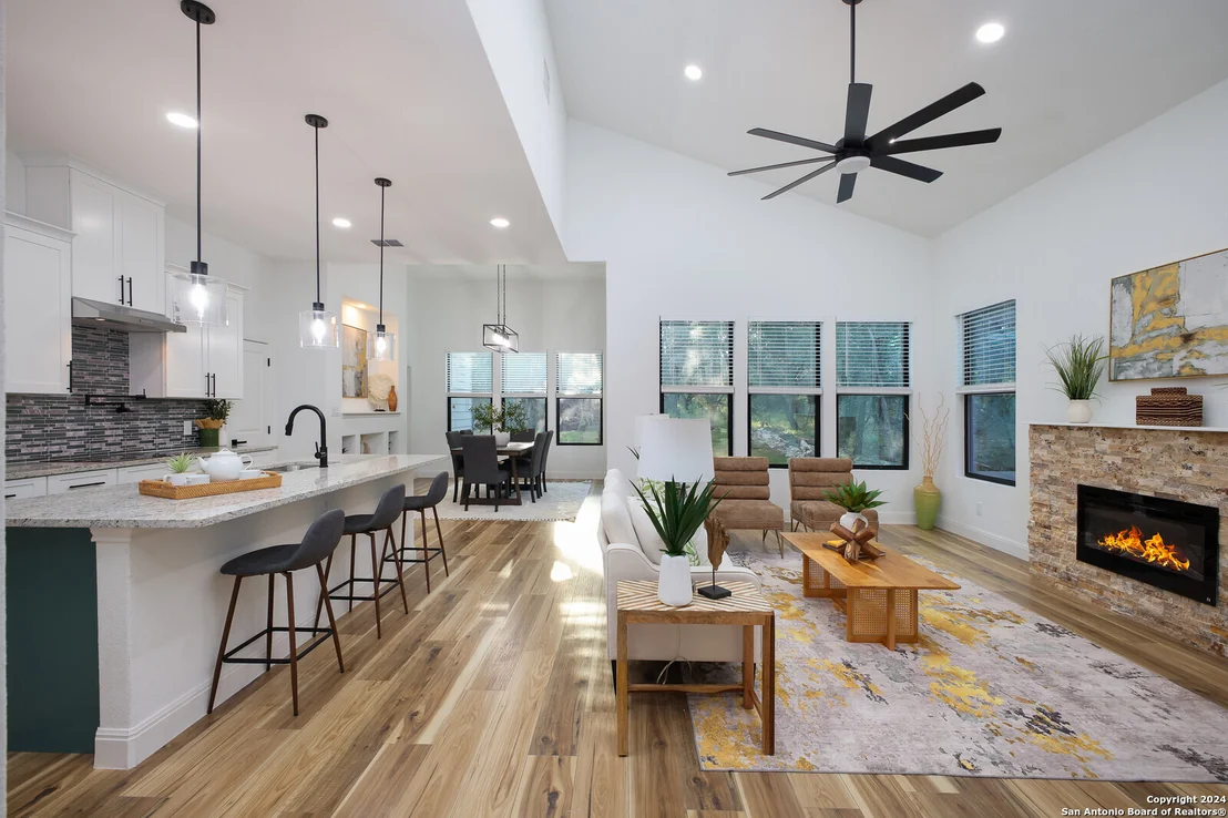 Photo of 1684 winding creek