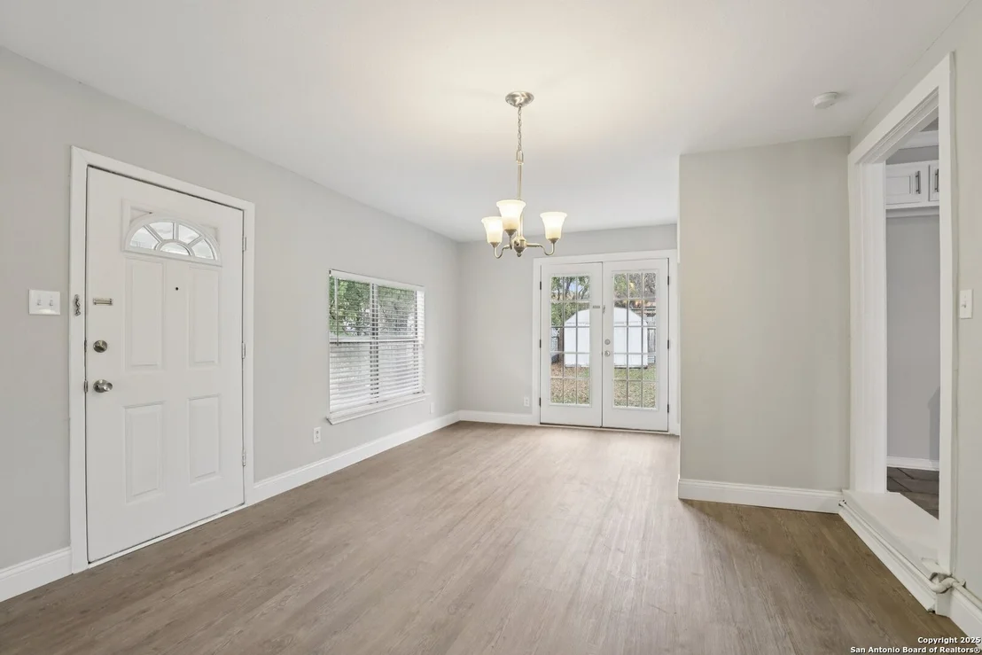Photo of 2207 Ramona