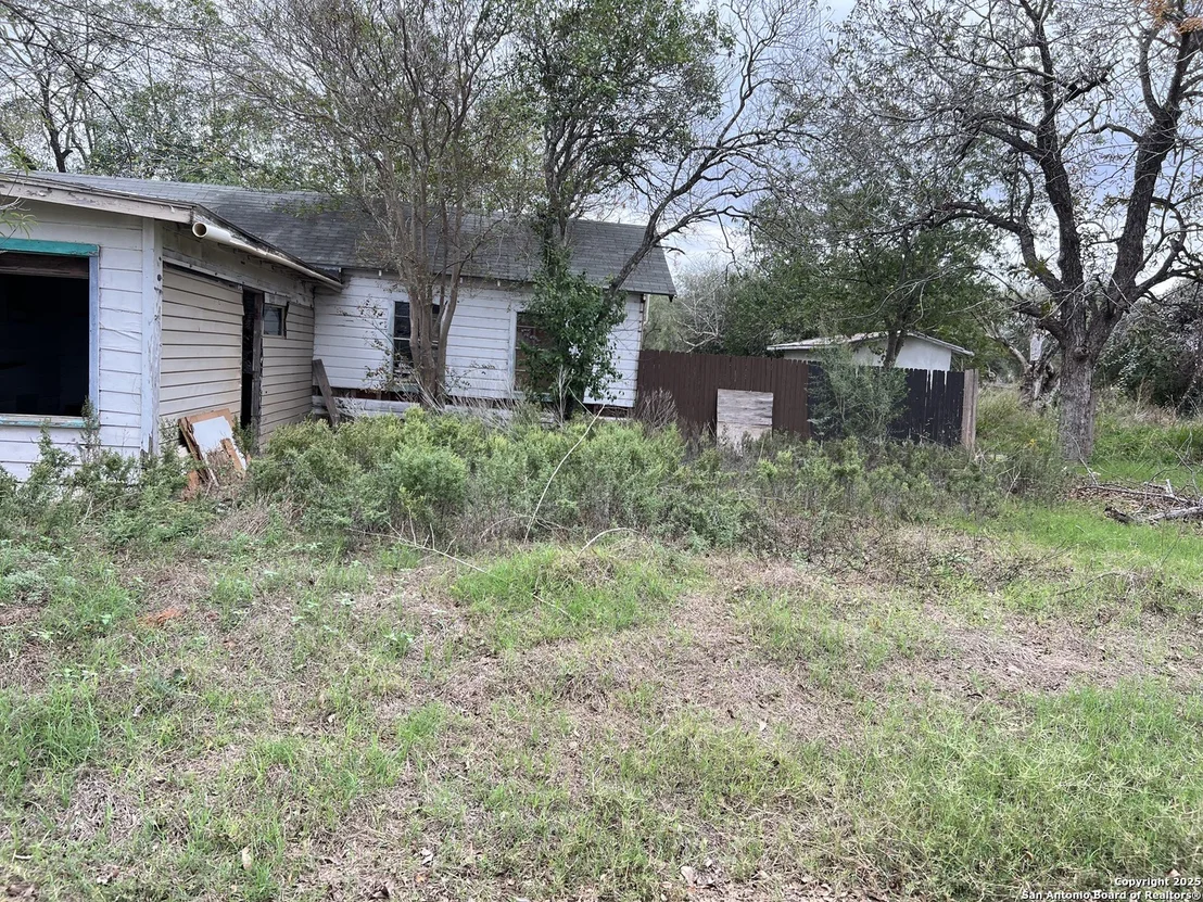 Photo of 560 E Loop 1604