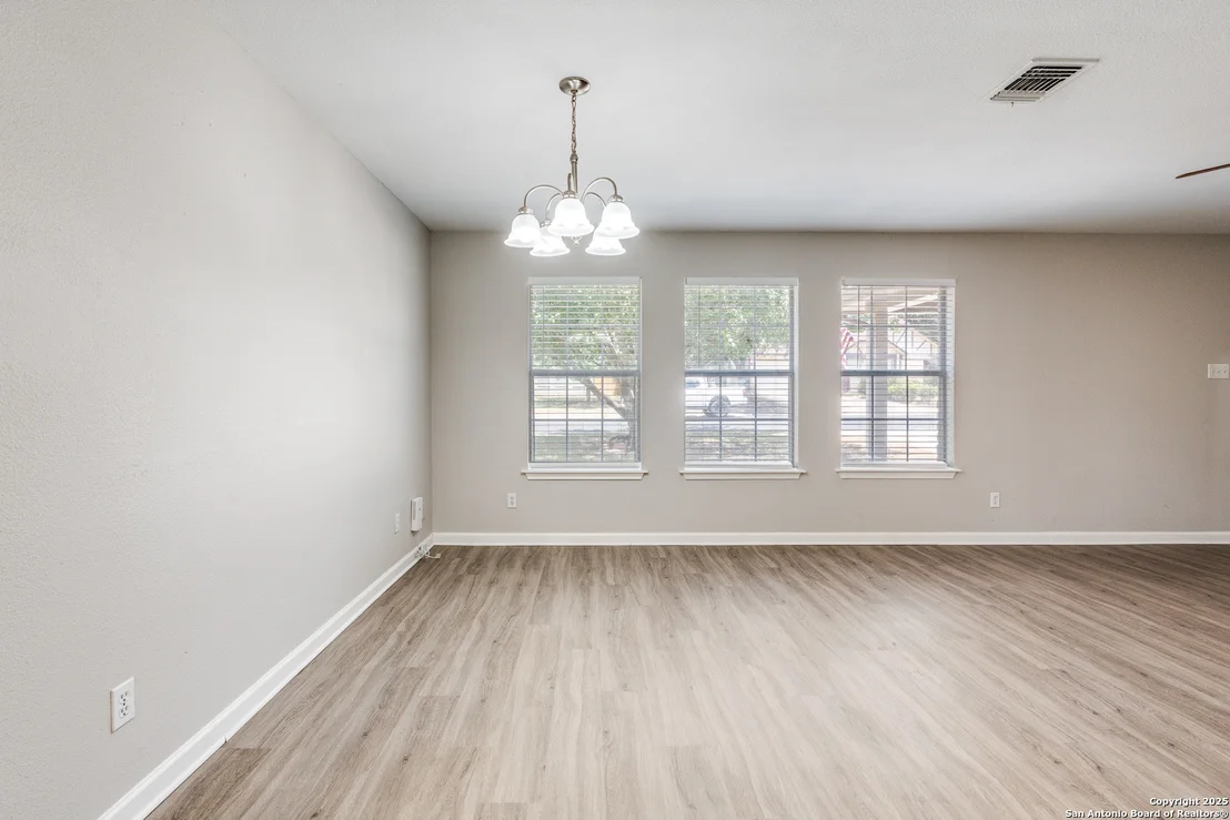 Photo of 9722 Spruce Ridge