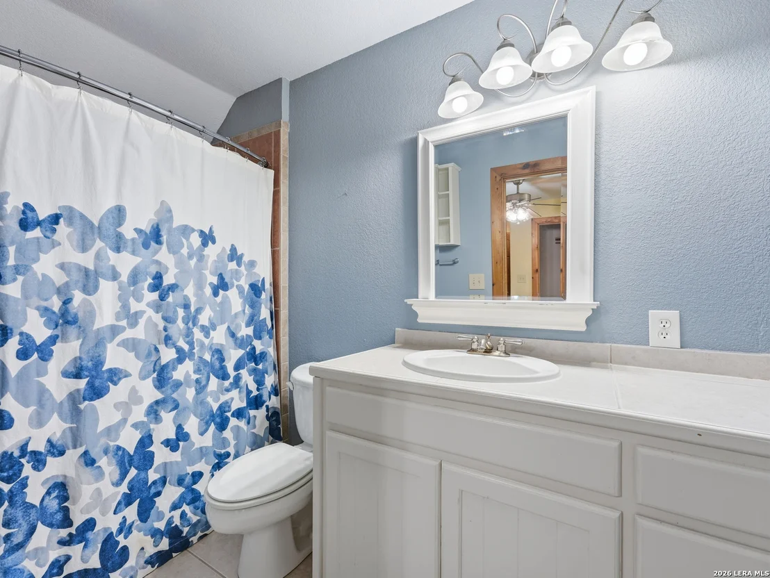 Photo of 412 Bear Springs Trl