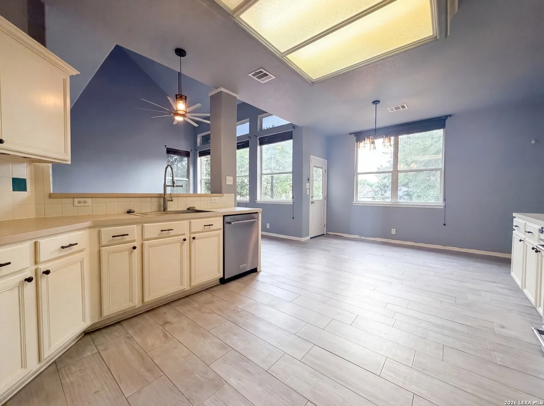 Photo of 902 La Cascada