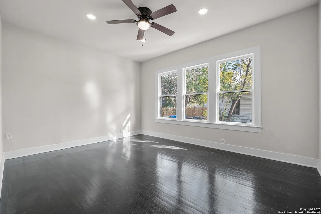 Photo of 343 Canton