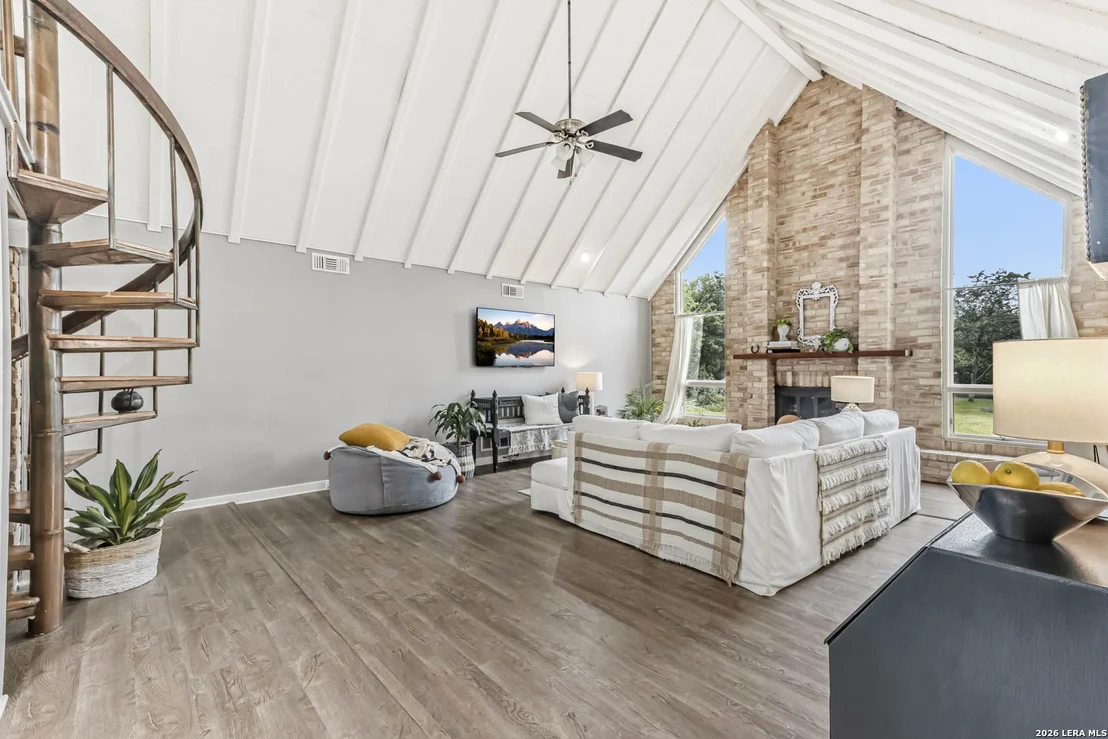 Photo of 8433 Oak Thicket