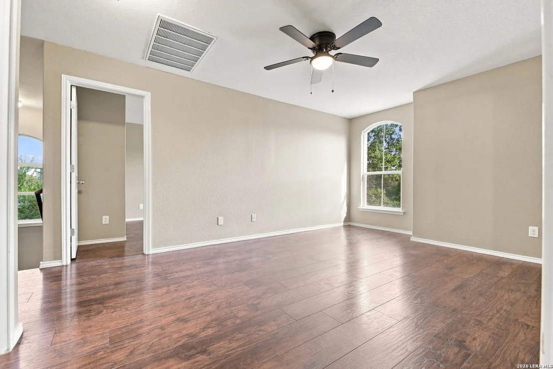 Photo of 283 Reeves Garden