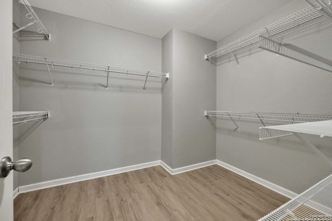 Photo of 611 PARK PT