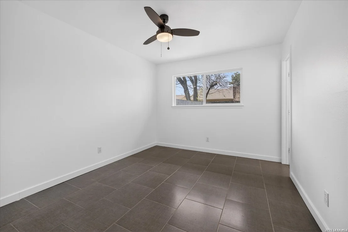 Photo of 6218 Hillston