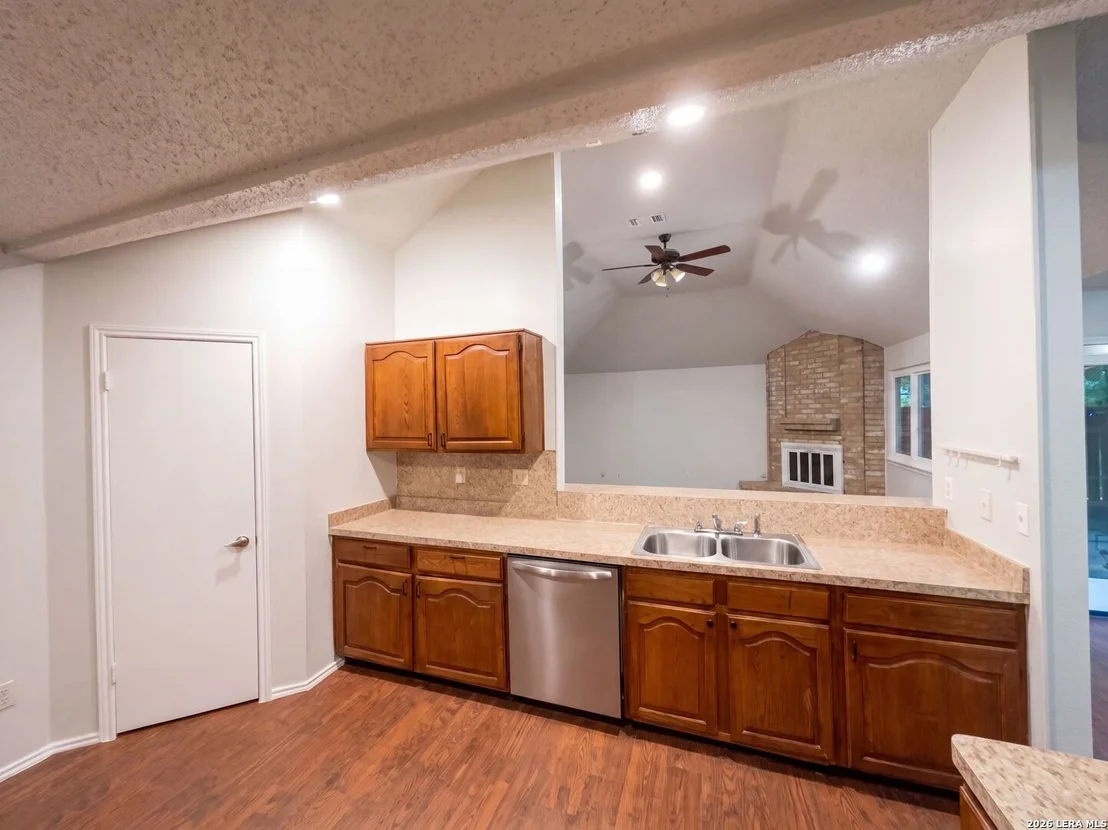 Photo of 9511 ELM GLN