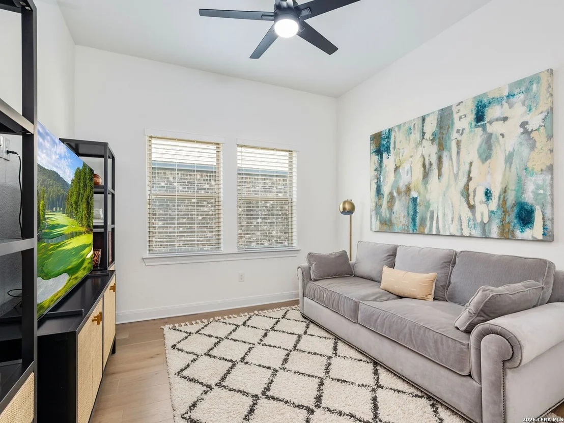Photo of 3914 Balentine