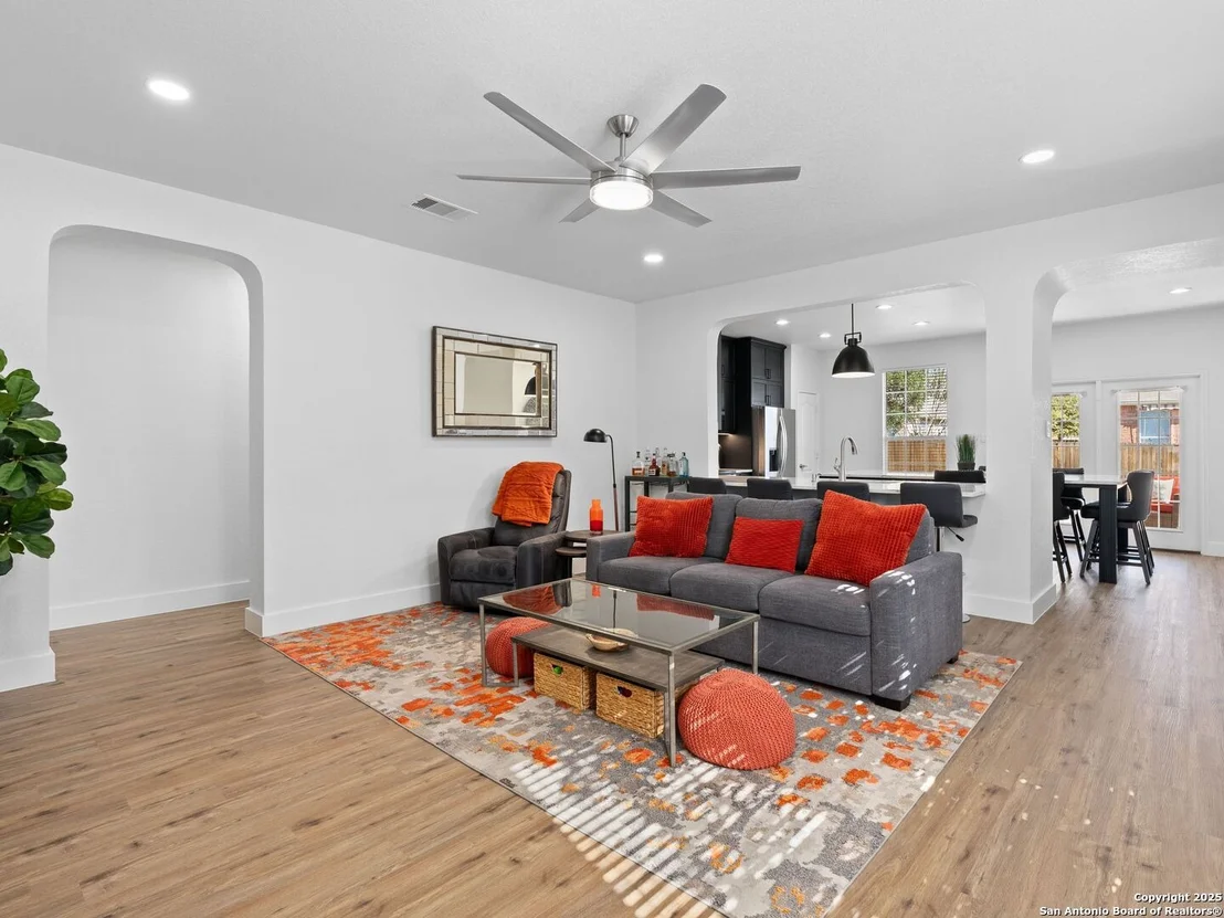 Photo of 20934 Foothill Pine