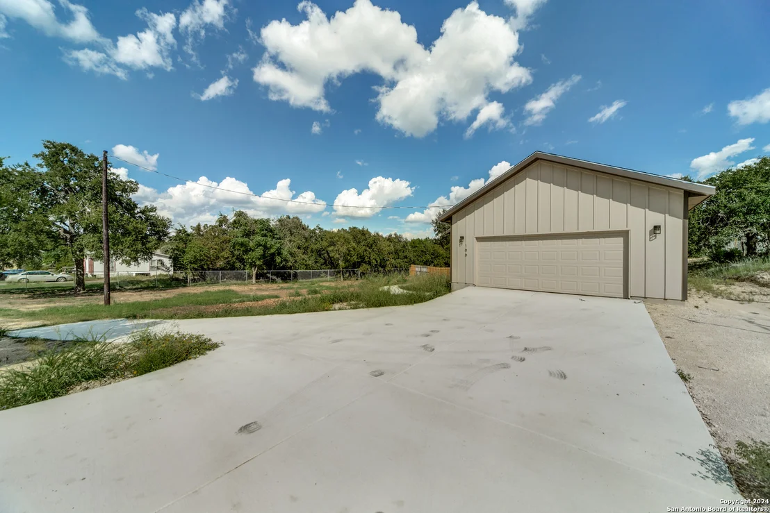 Photo of 196 ALGERITA LN
