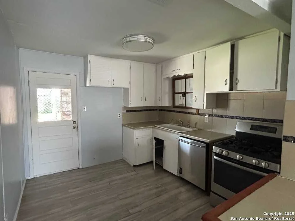 Photo of 1438 Drury