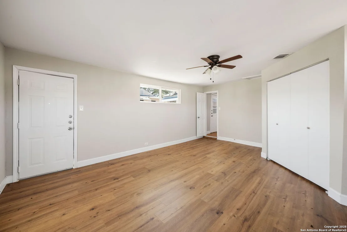 Photo of 207 Bonnell