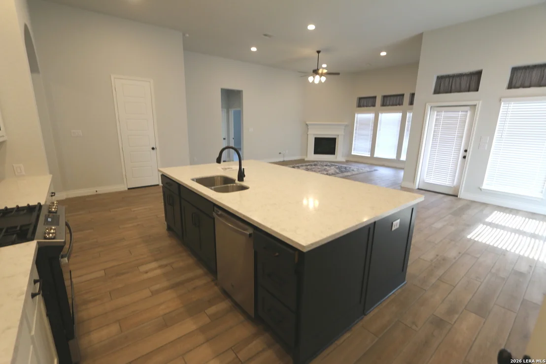 Photo of 2965 GROVE WAY