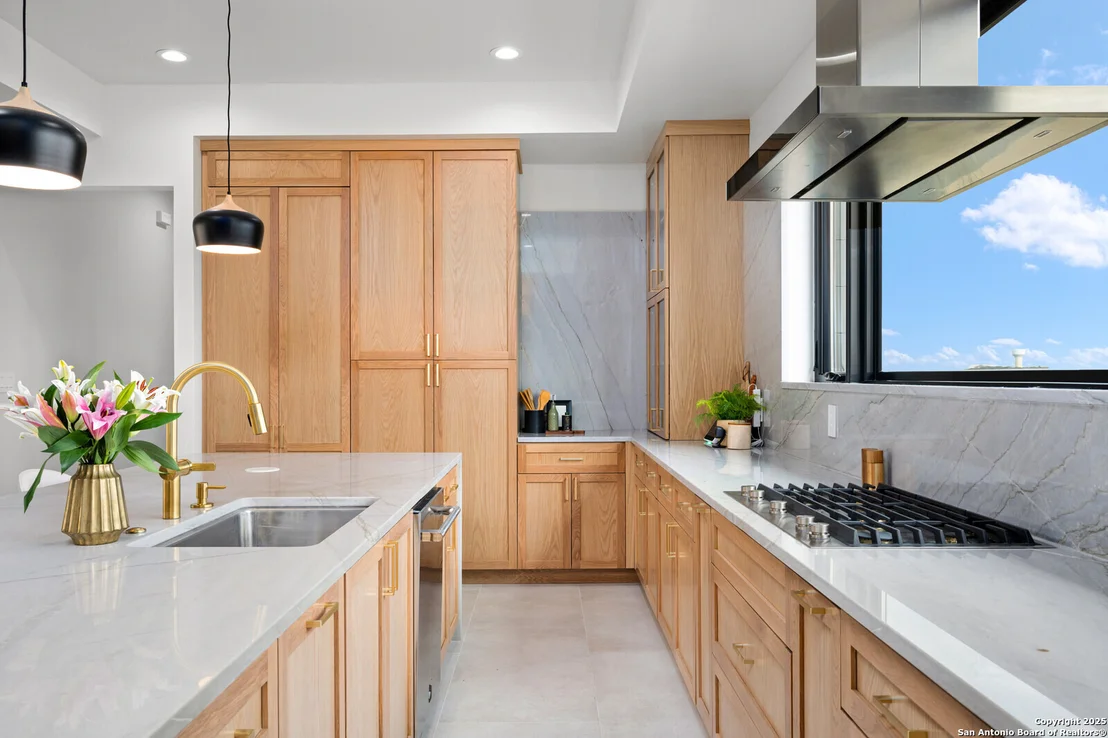 Photo of 9539 Lenox Hill