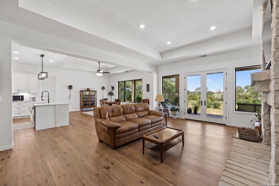 Photo of 879 LATIGO BLVD