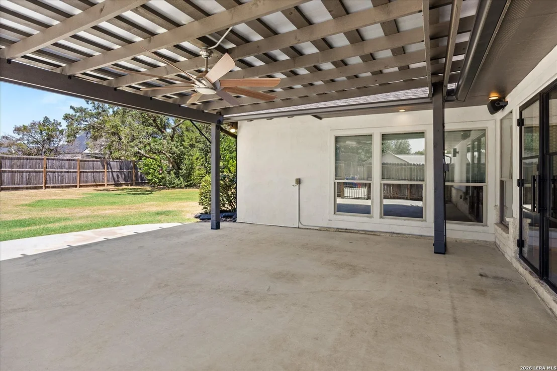 Photo of 429 Lakeview Blvd.