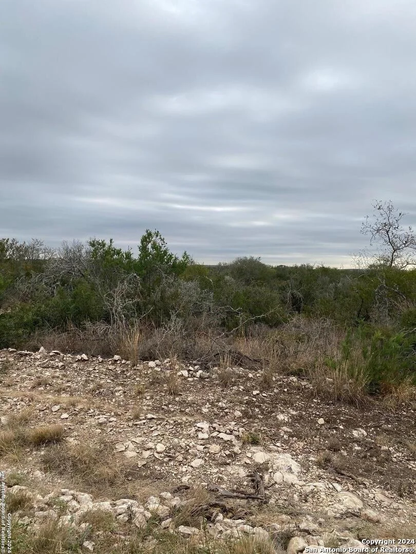 Photo of 504 LEGEND HILLS RD