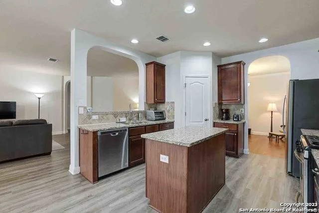 Photo of 5814 Grayson Cove