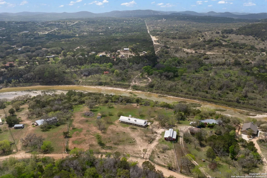 Photo of 404 Lake Rd