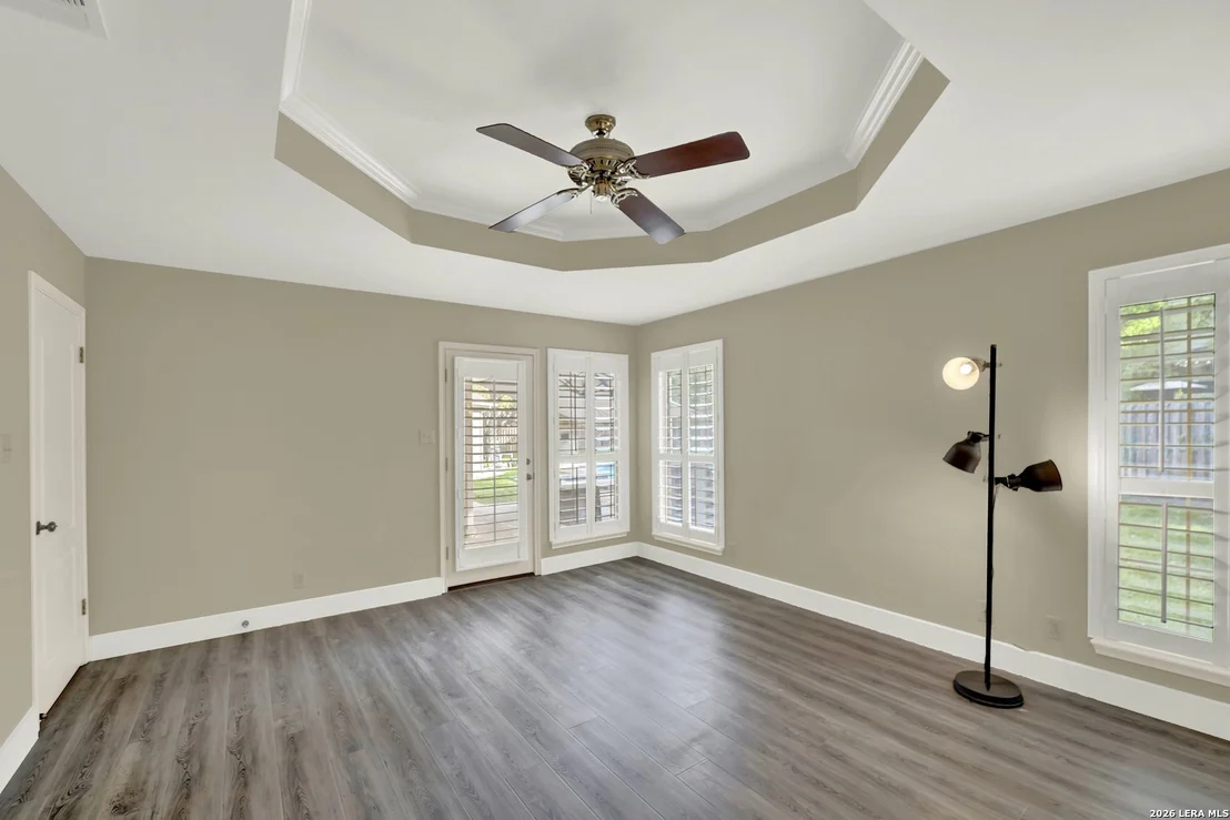 Photo of 1512 OAK TREE CIR