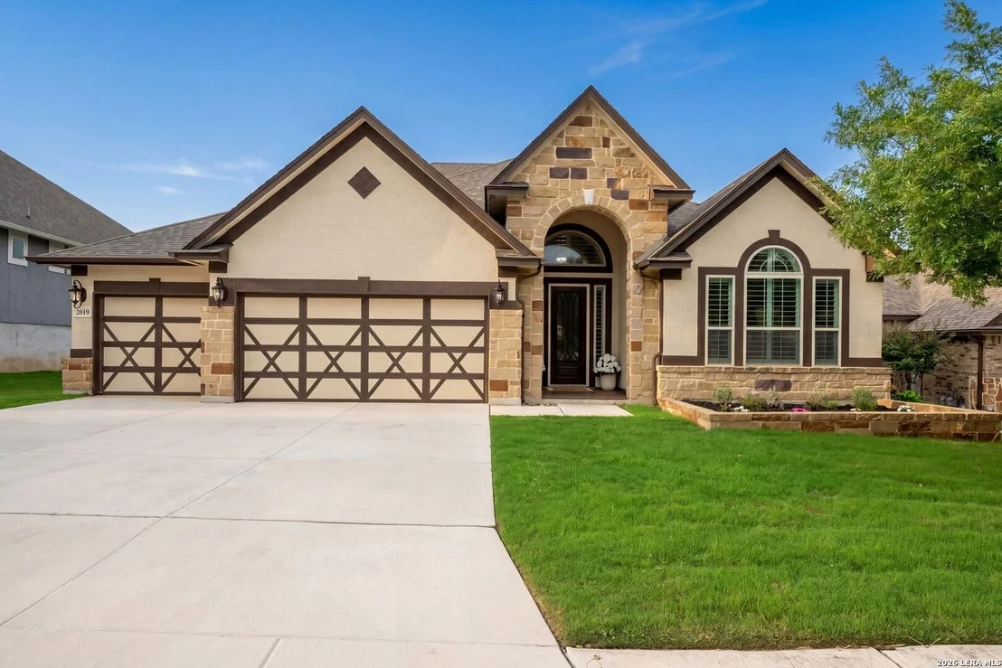 Photo of 2019 GLENDON DR