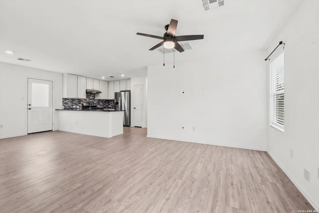 Photo of 13543 Barton Cove