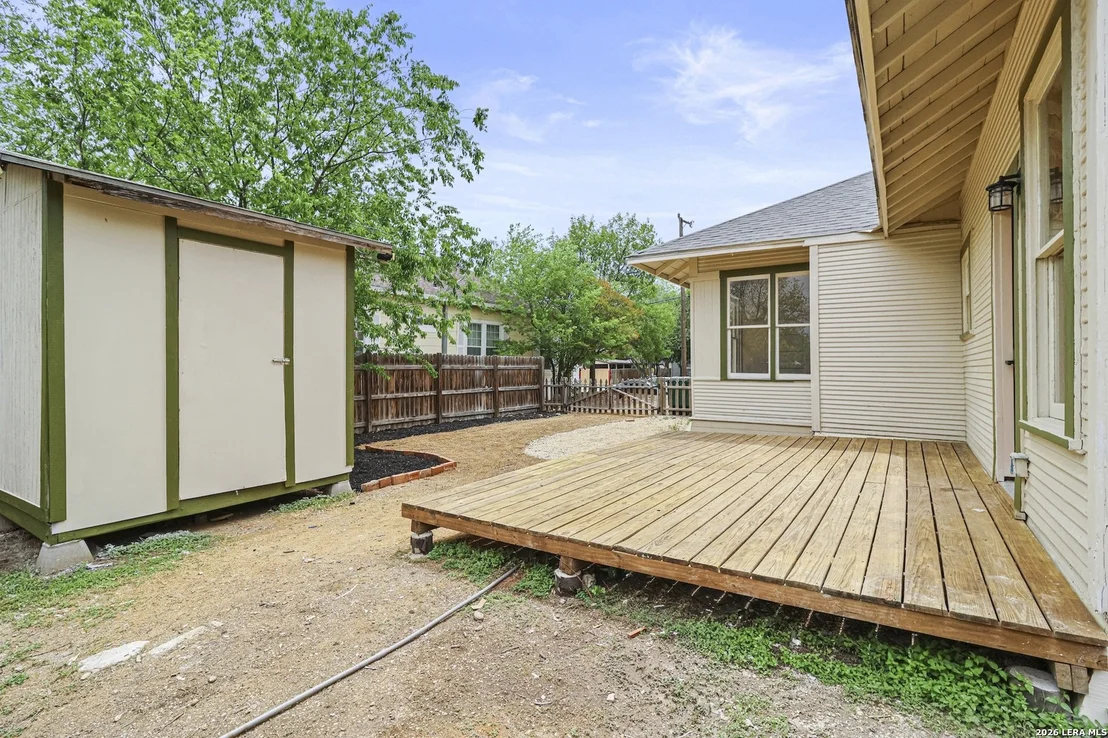 Photo of 235 CORNELL AVE
