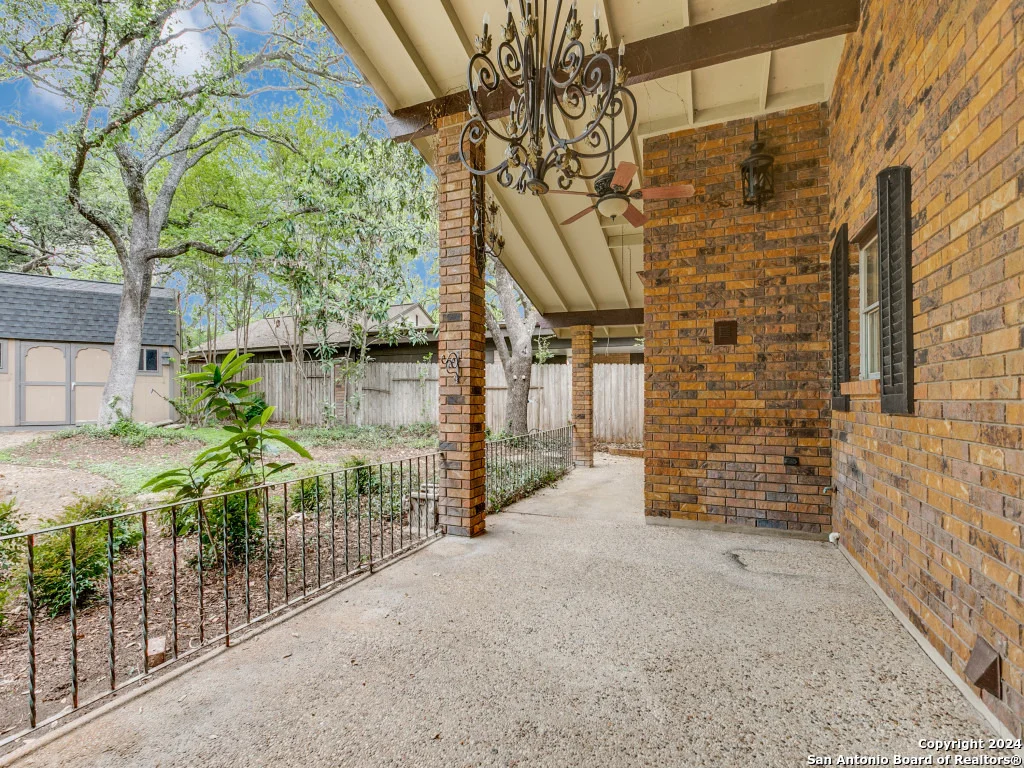 Photo of 10111 iron oak