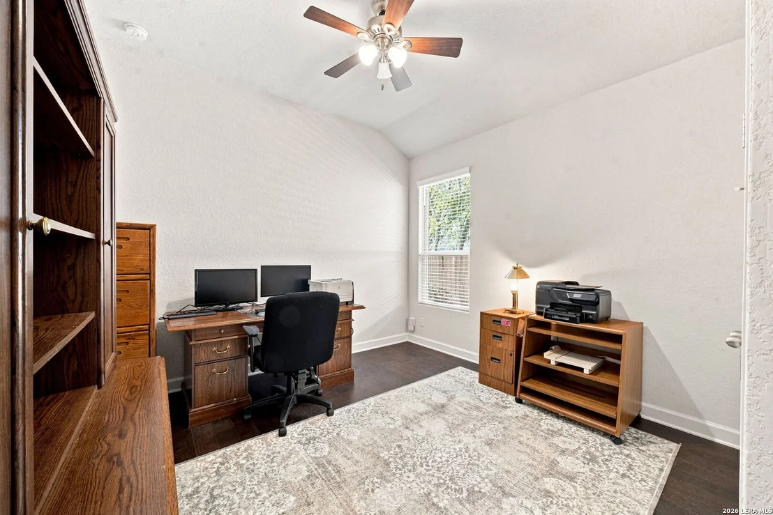 Photo of 980 Water Oak