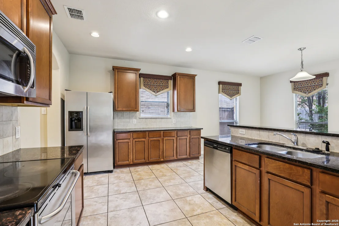 Photo of 7638 Kings Spring