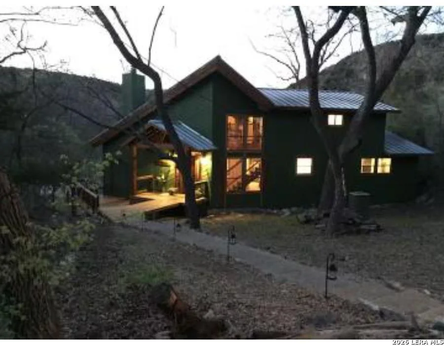 Photo of 9710 RIVER RD