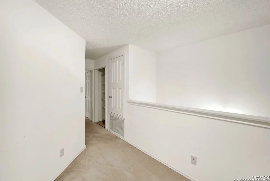 Photo of 6847 Evercrest