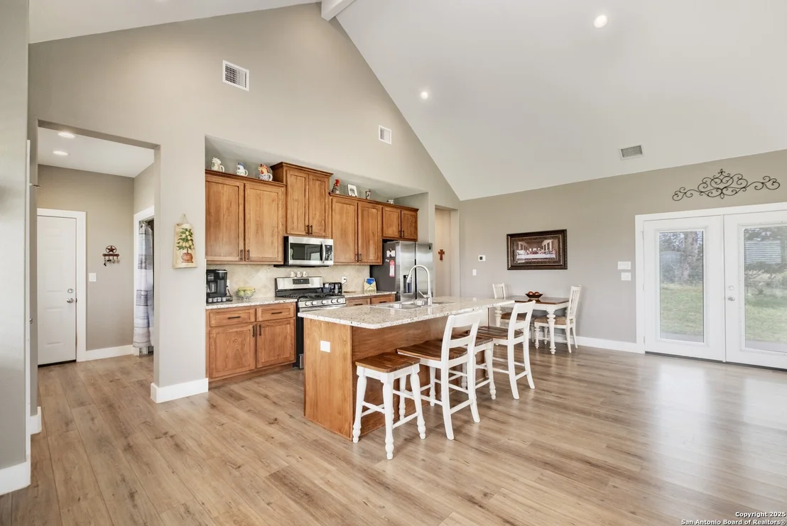 Photo of 233 N Fork