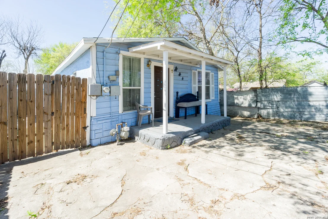 Photo of 1203 Vickers