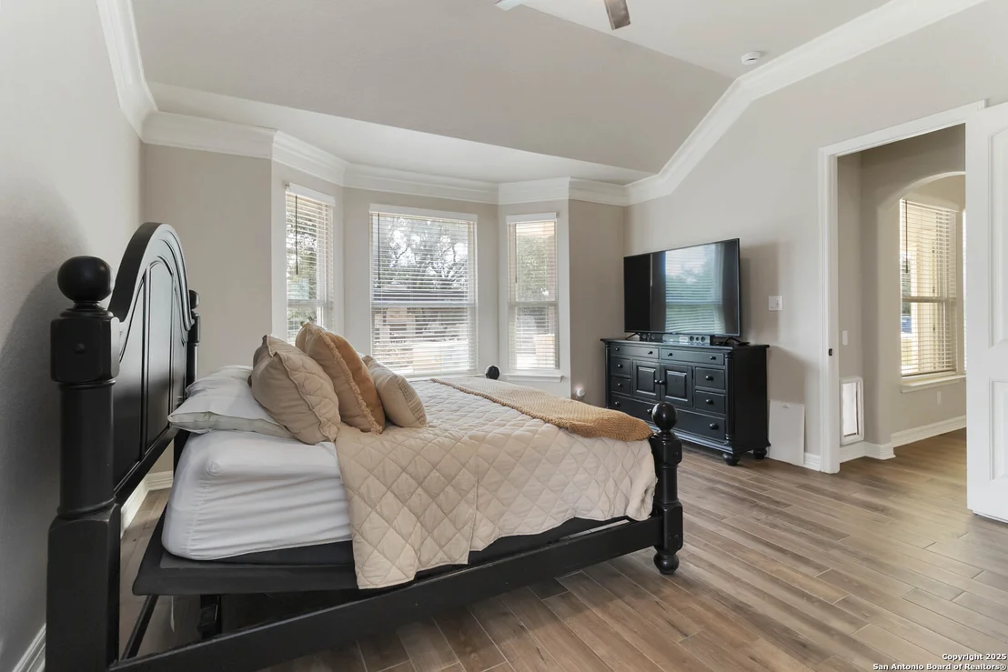Photo of 1012 Rivers Peak