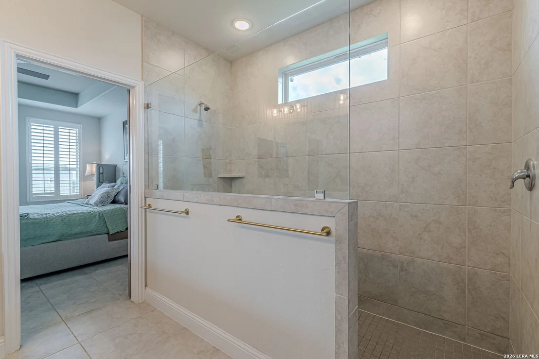 Photo of 5302 Guston Hall
